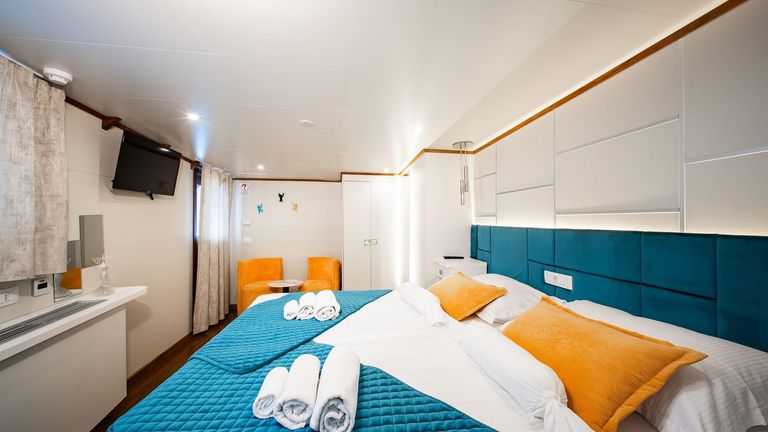 Adriatic Blue 29